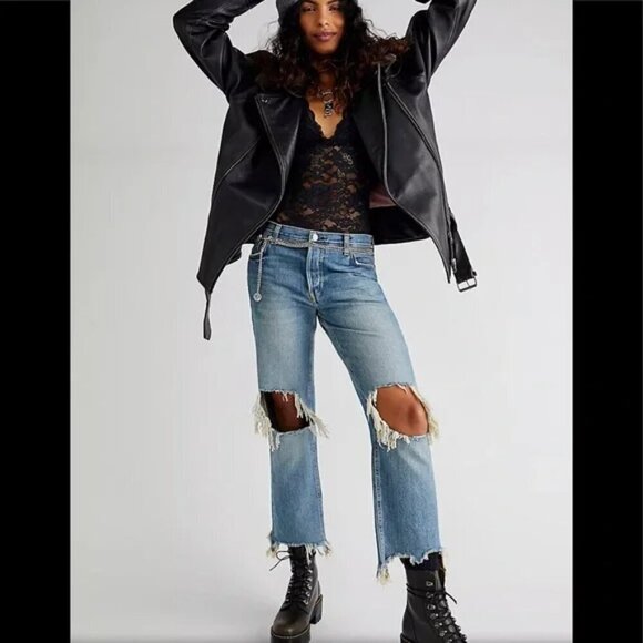 Free People We The Free Maggie Straight Leg Ripped Knee Raw Hem Jeans 30" - Picture 2 of 6